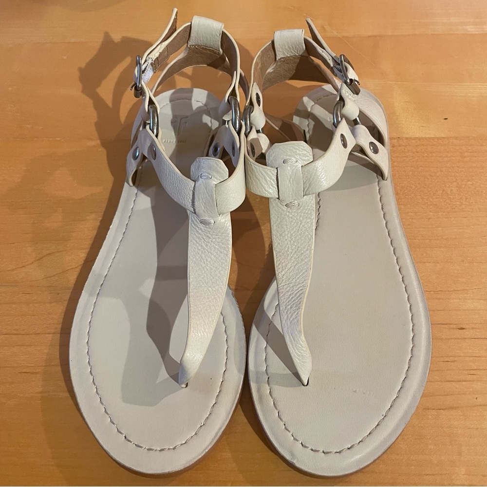 Frye Rachel T Strap Ring Sandals